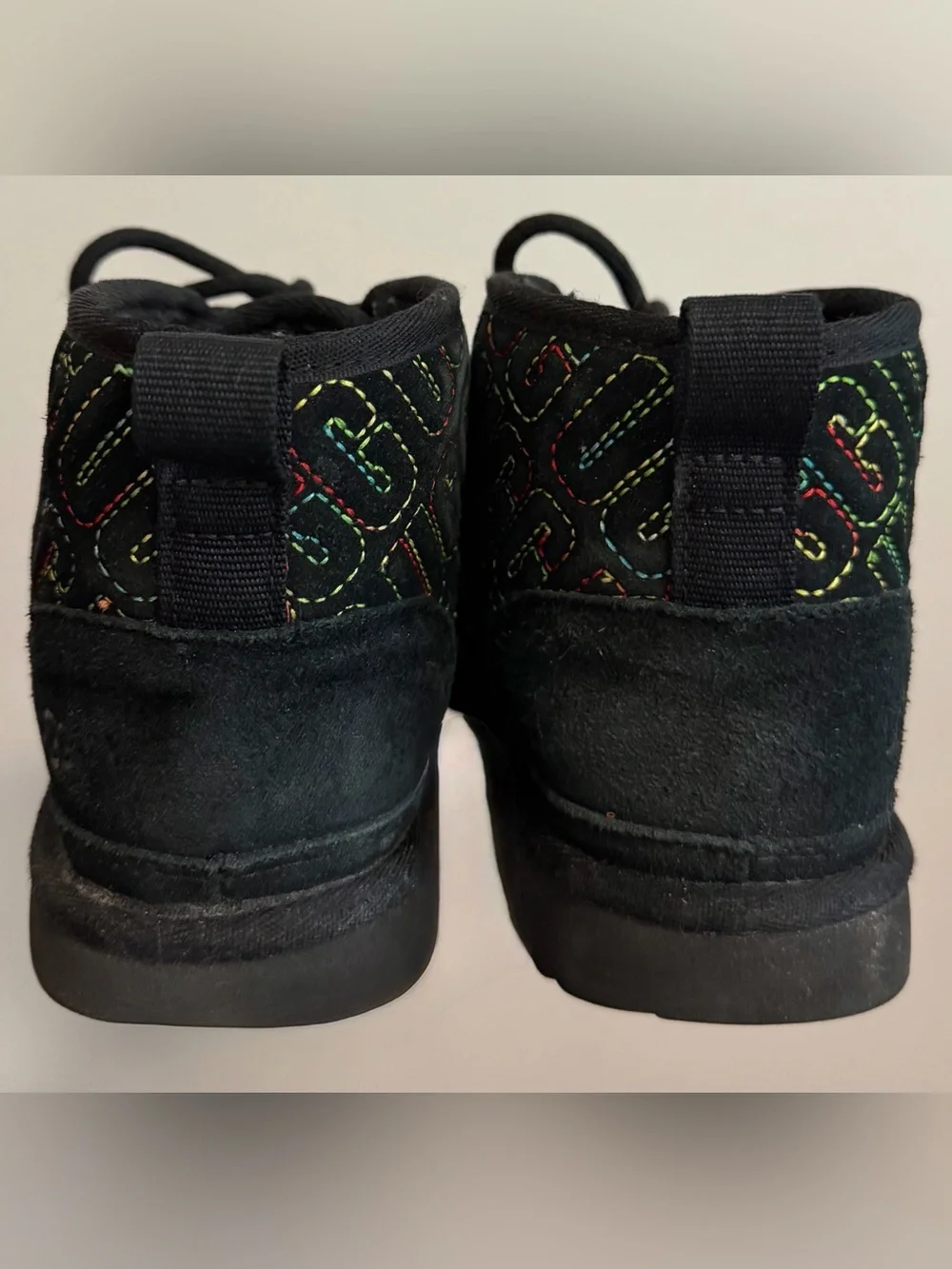 UGG Neumel II Kids Boots Size 2Y